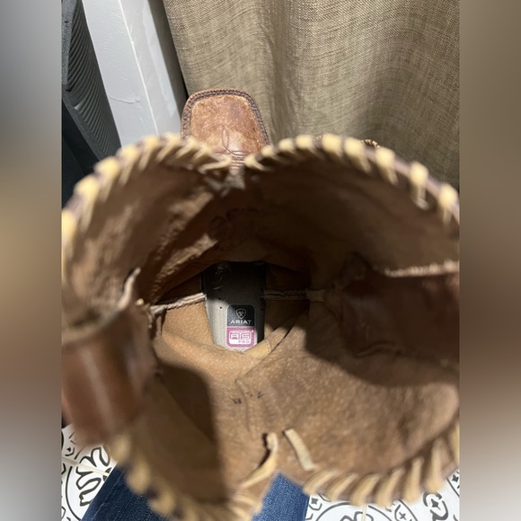 Ariat boots-7.5 - Picture 5 of 7